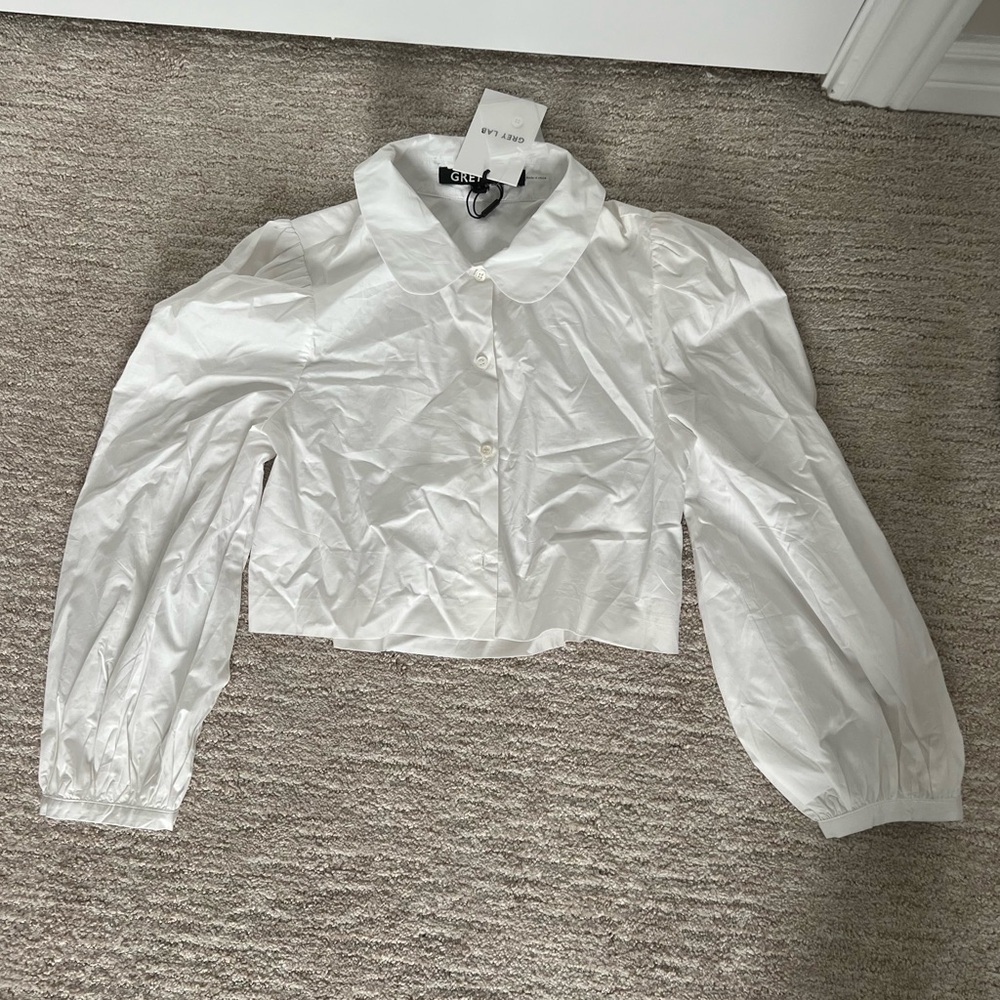 BNWT Grey Lab oversized cropped shirt with puff sleeve